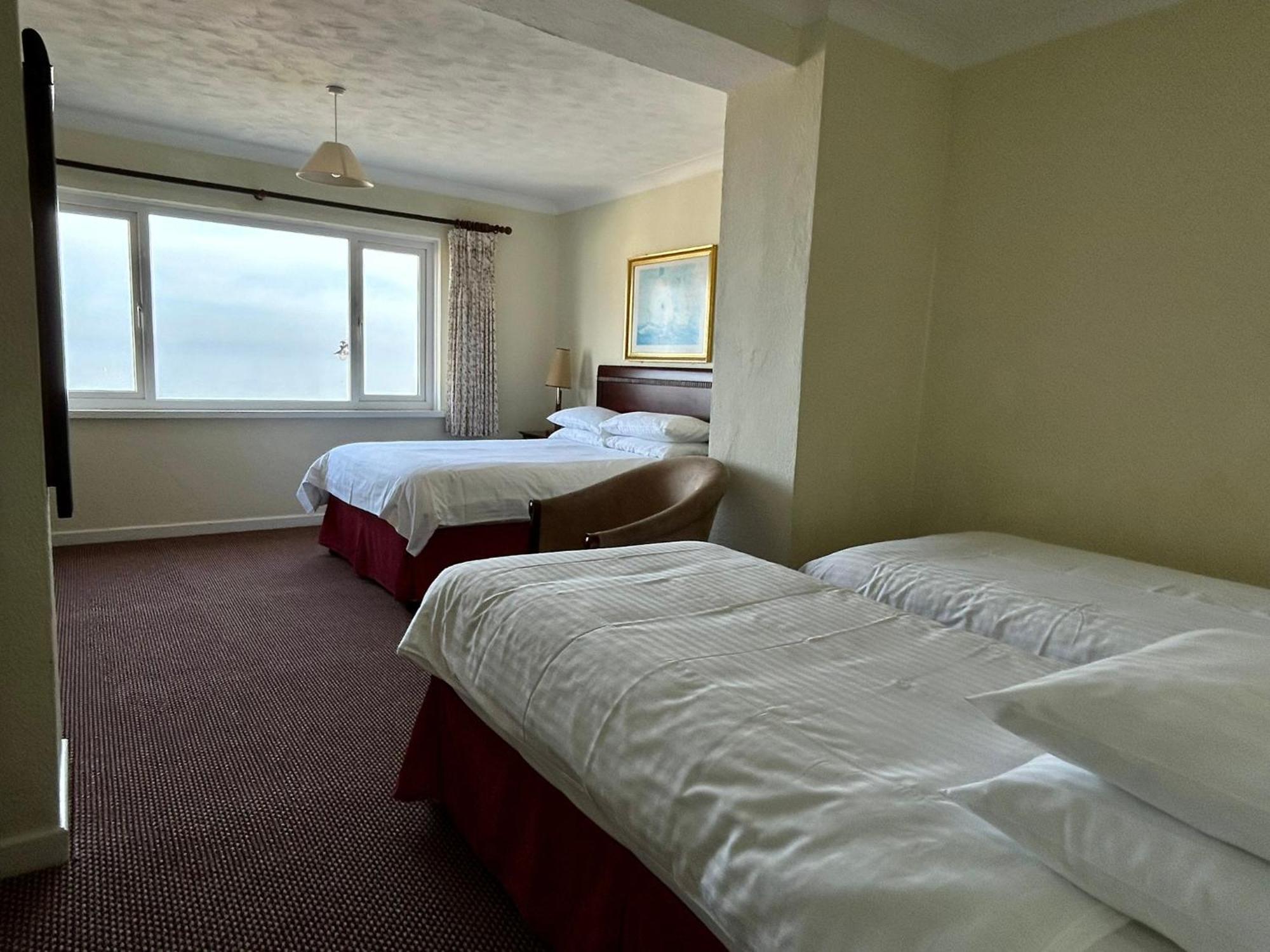 Bay View - Seafront, Sandown - Free Car Ferry For Bookings Of 3 Or More Nights, Subject To Availability Exteriér fotografie
